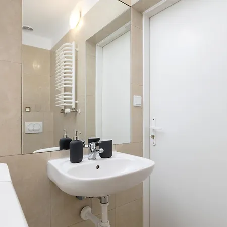 Studio Apartment With Ac - Dluga 65 Krakau Exterior foto